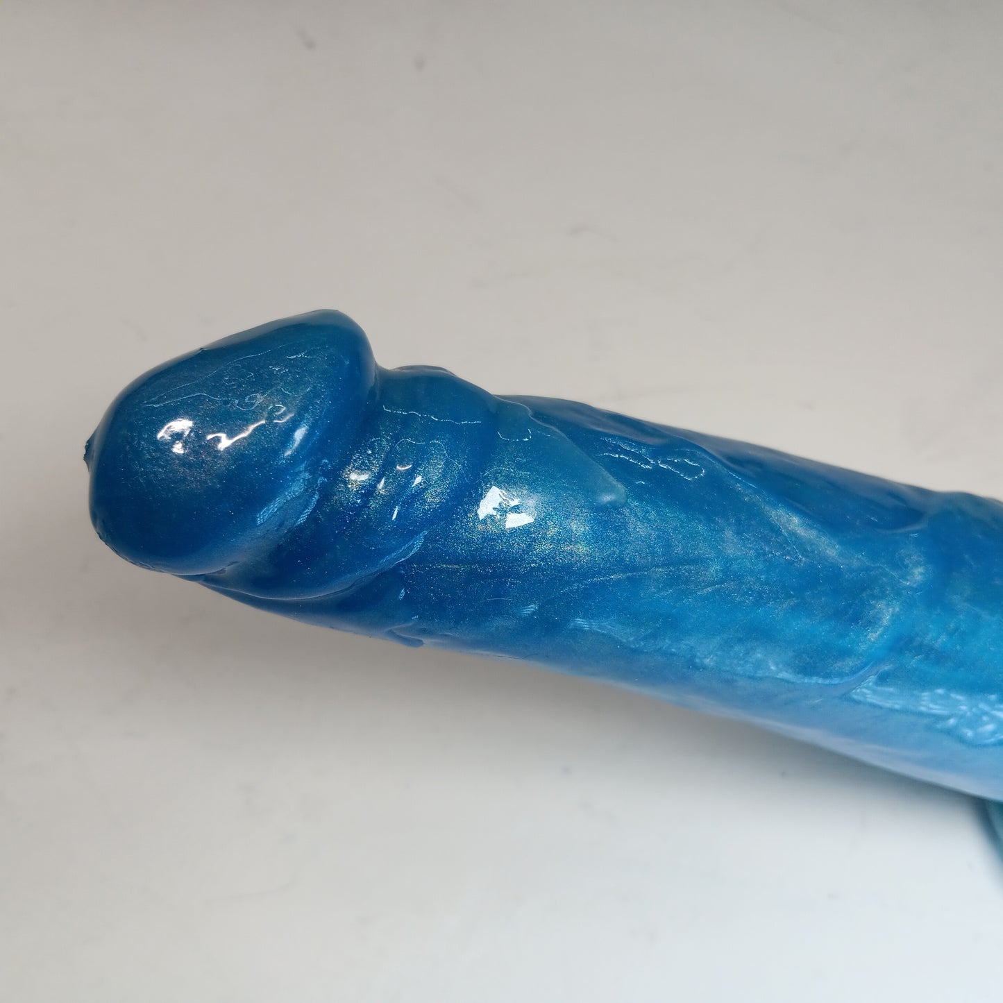 High-Gloss Shimmer Blue Unique B.J. Suction Dildo