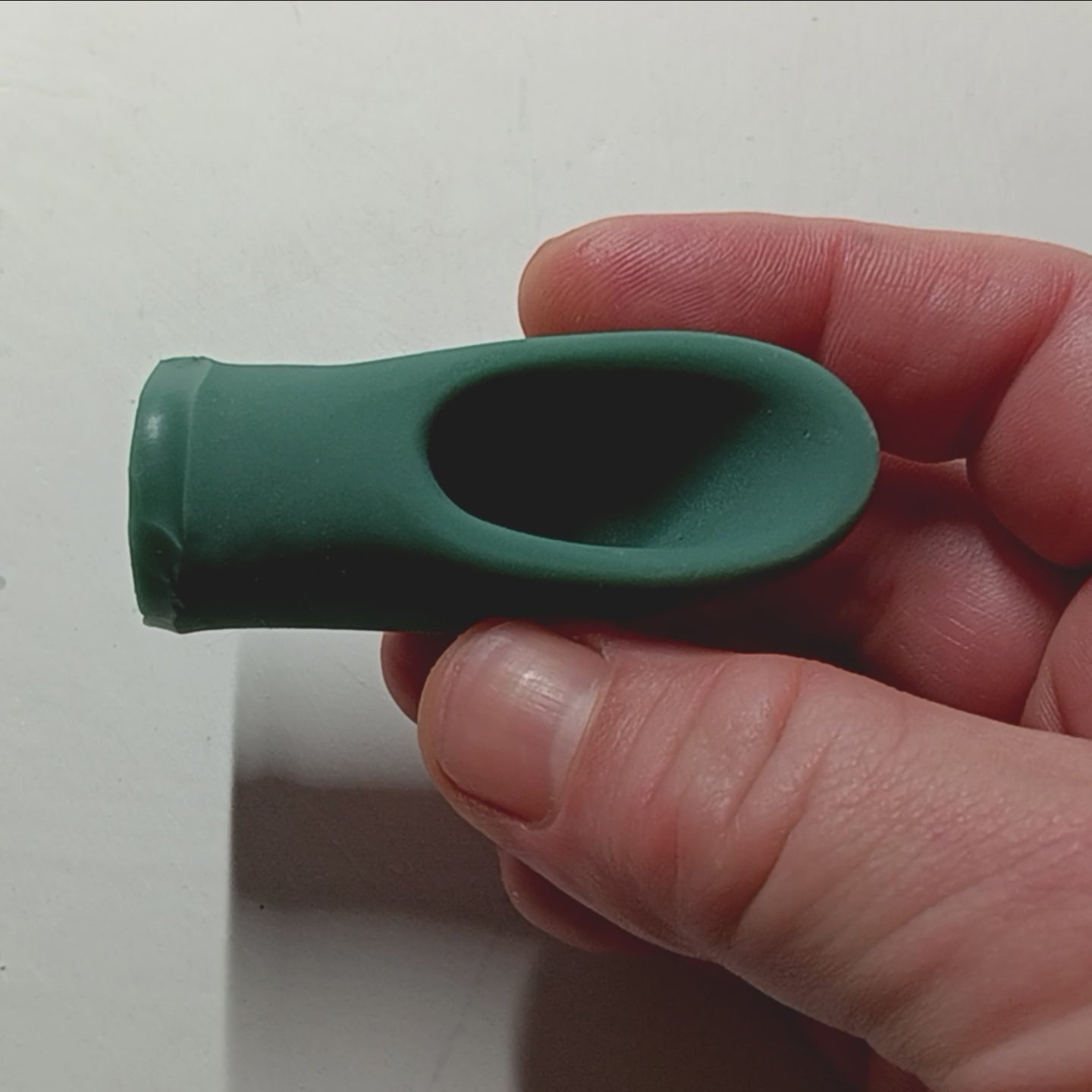 Short video showing the 1.5 inch silicone STP cup